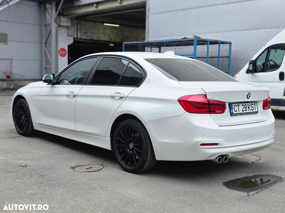 BMW Seria 3 320d Aut. xDrive - 4