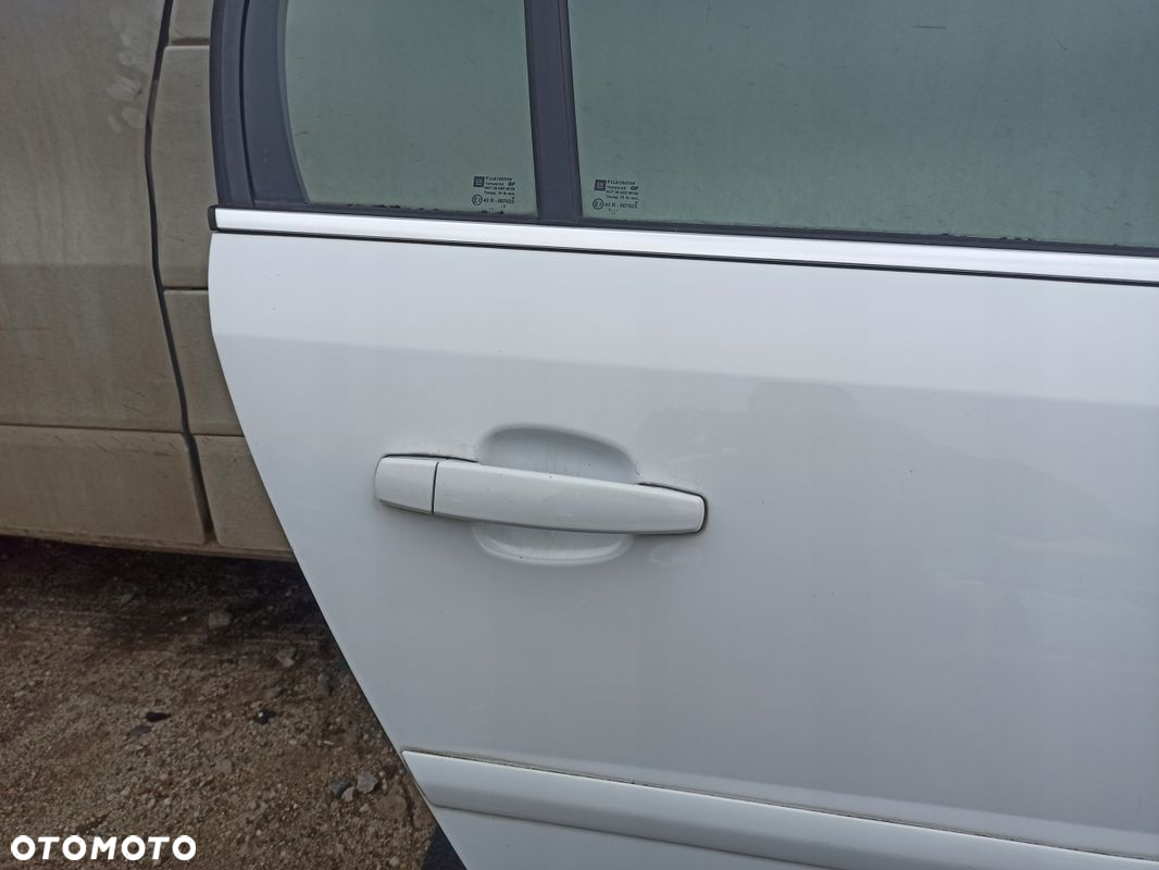 Drzwi prawy tył kompletne OPEL SIGNUM 03-08 Z474 - 3