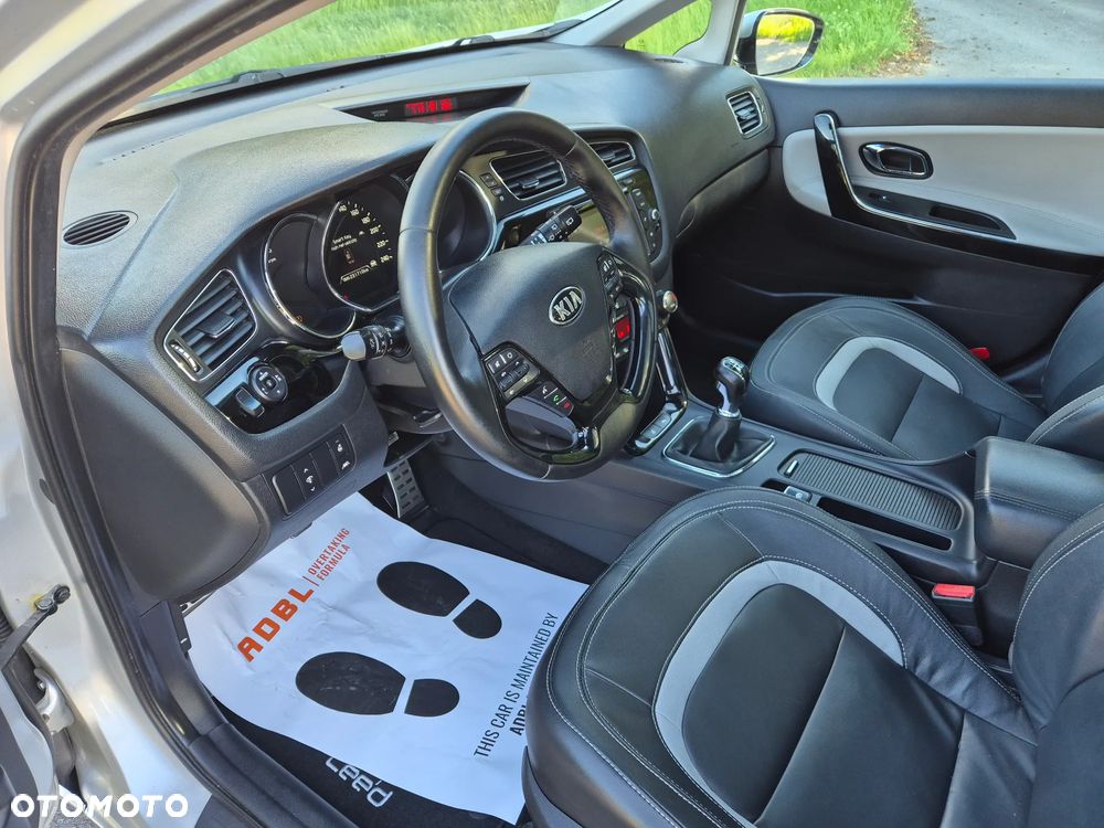 Kia Ceed - 22