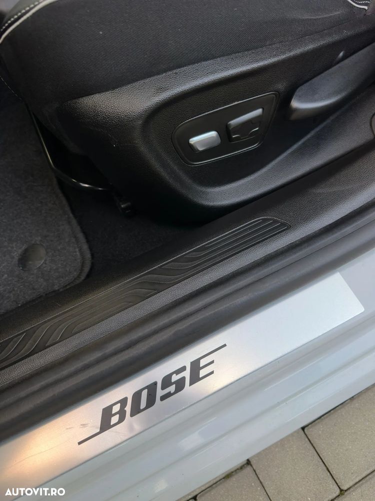 Renault Megane ENERGY dCi 130 BOSE EDITION - 28