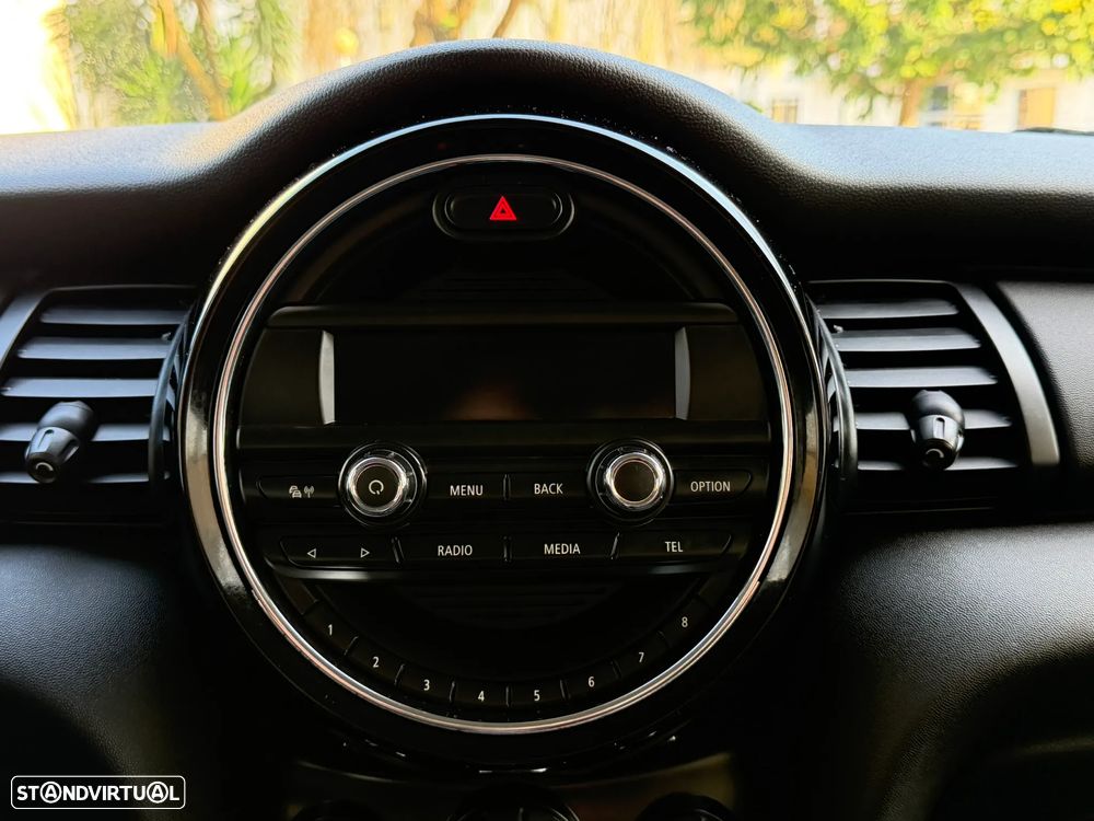 MINI 3 Portas One D - 11