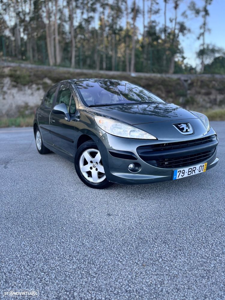 Peugeot 207 1.4 HDi Trendy - 1