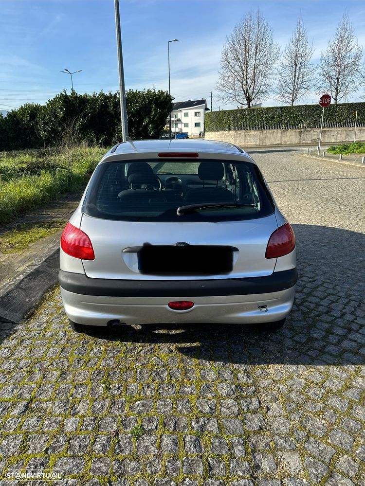 Peugeot 206 1.1 XT - 2