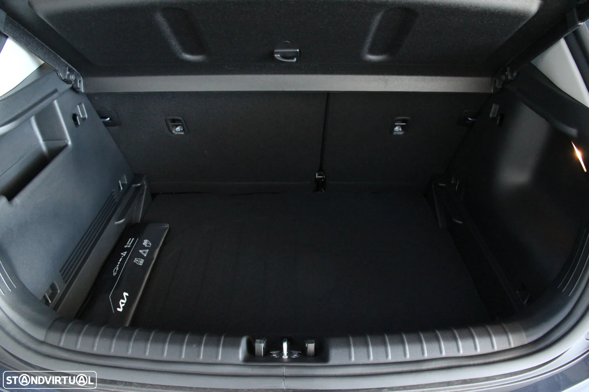 Kia Stonic 1.0 T-GDI Drive - 24