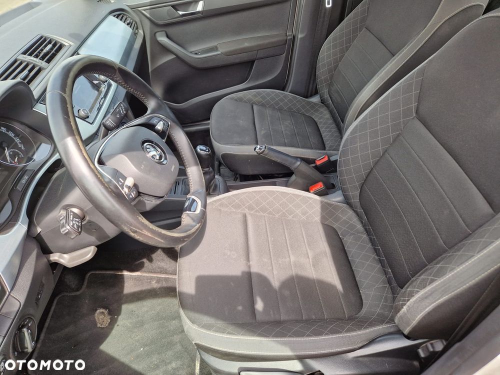 Skoda Fabia 1.0 Ambition - 11