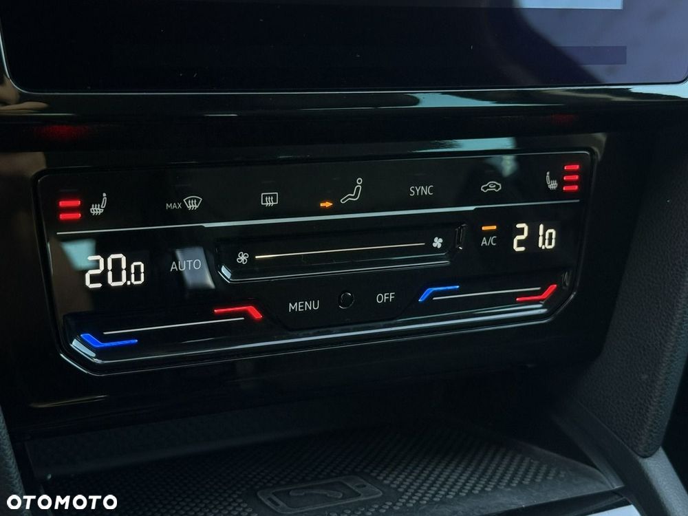 Volkswagen Passat 2.0 TSI Elegance DSG - 26
