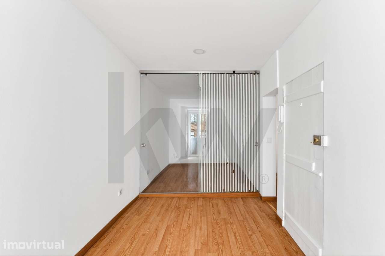 Arrendamento Apartamento T0+1 com Terraço de 25 m2 – Campo de Ourique - Grande imagem: 3/14