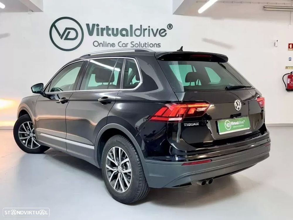 VW Tiguan 1.6 TDI Confortline - 9