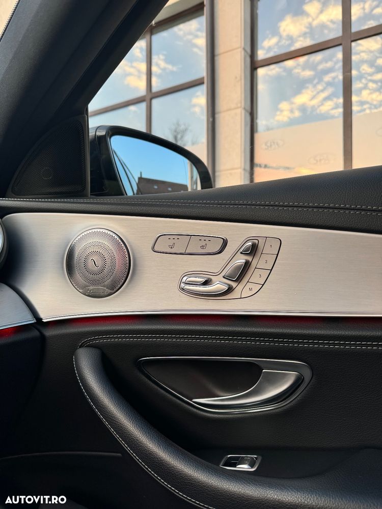 Mercedes-Benz E 300 de 4Matic 9G-TRONIC AMG Line - 13