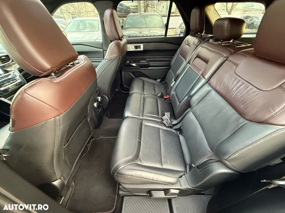 Ford Explorer - 15