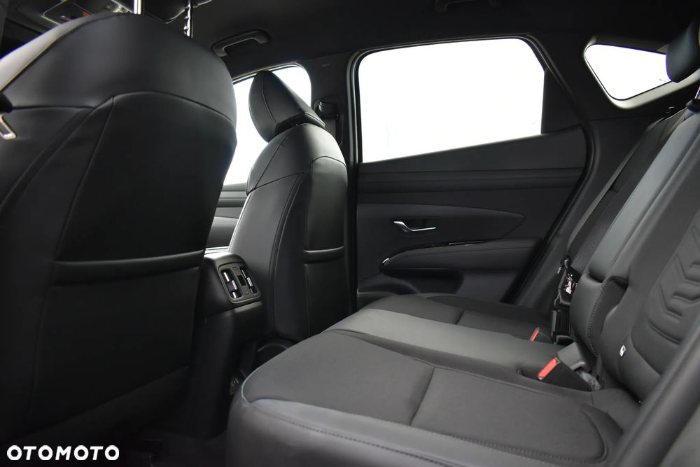 Hyundai Tucson 1.6 T-GDi HEV Smart Black 4WD - 20