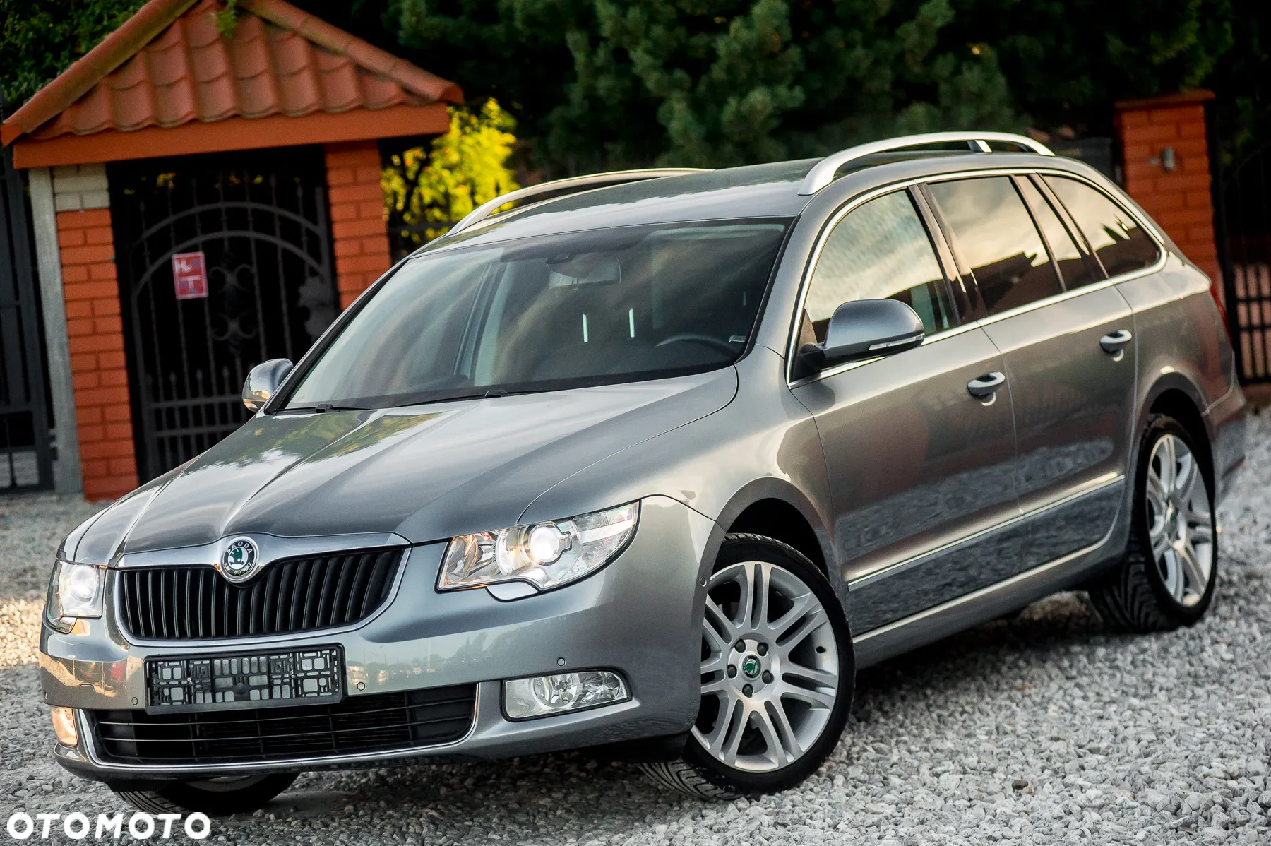 Skoda Superb Combi 2.0 TSI DSG Exclusive - 6