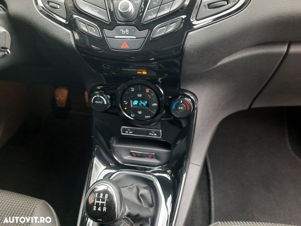 Ford Fiesta 1.0 EcoBoost Start-Stop Titanium - 8