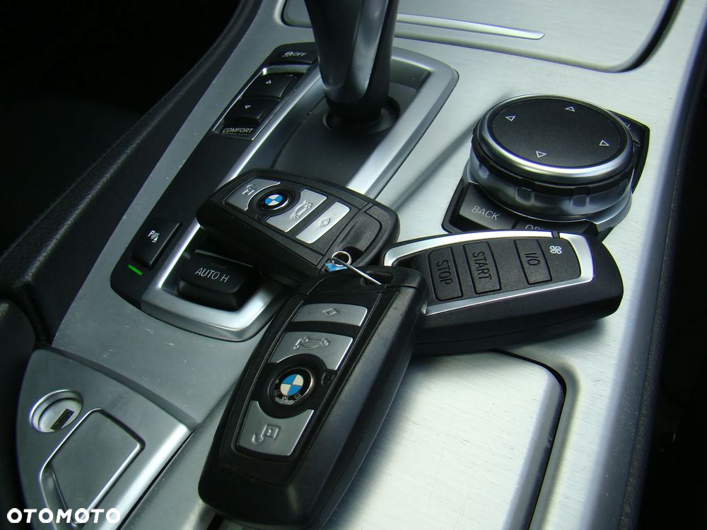 BMW Seria 5 520d - 38