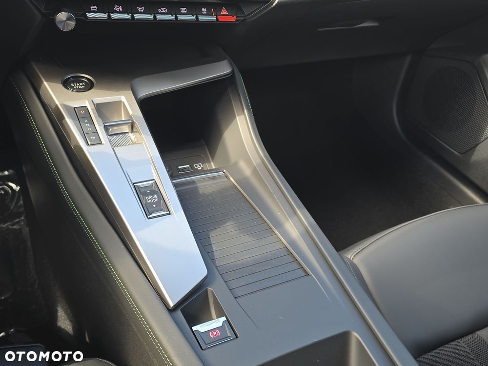 Peugeot 408 1.2 PureTech mHEV GT S&S e-DCS6 - 19