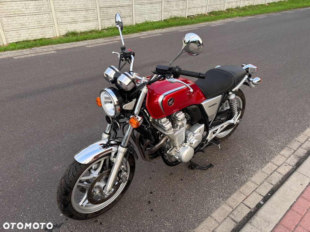 Honda CB - 2
