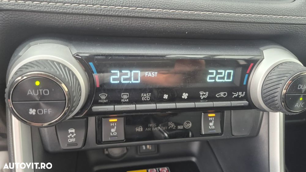Toyota RAV4 2.5 VVT-iE 4x4 Luxury - 17