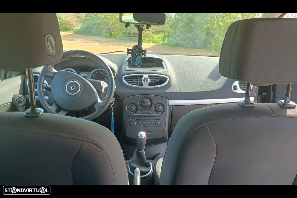 Renault Clio Break 1.2 16V Fairway - 7