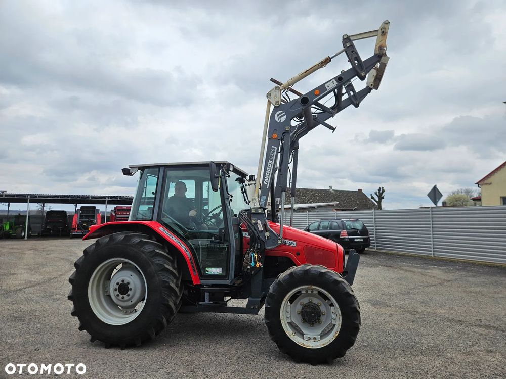 Massey Ferguson 4225 - 11