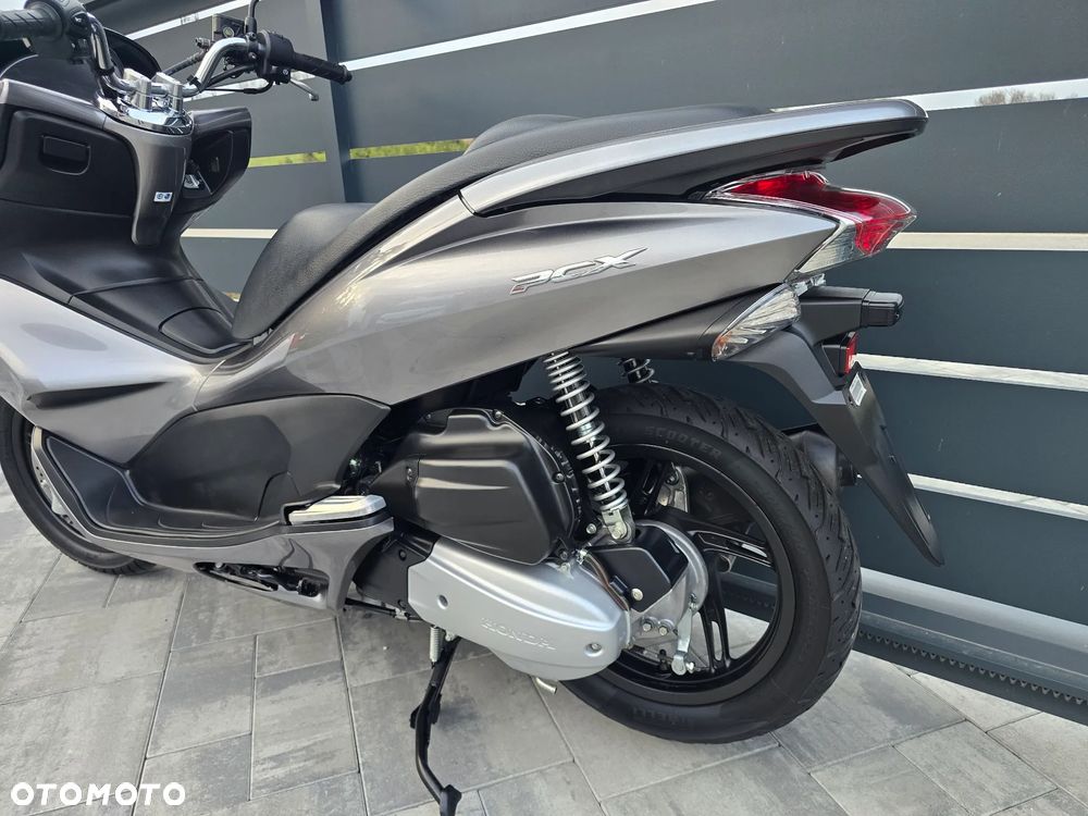 Honda PCX - 12