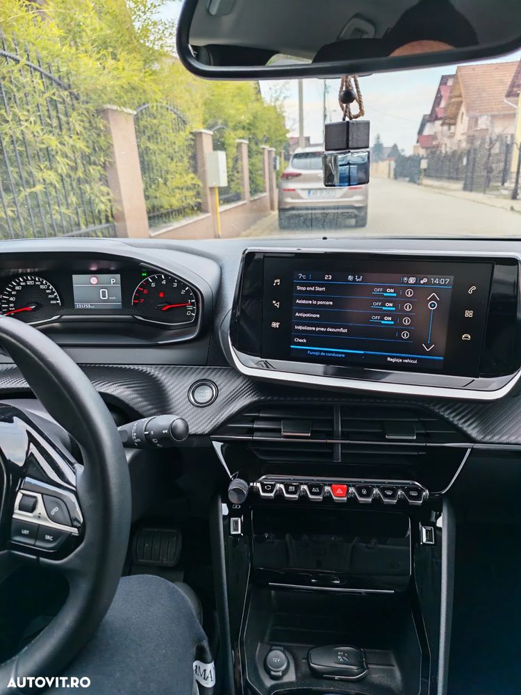 Peugeot 2008 BlueHDi 130 EAT8 Allure - 15