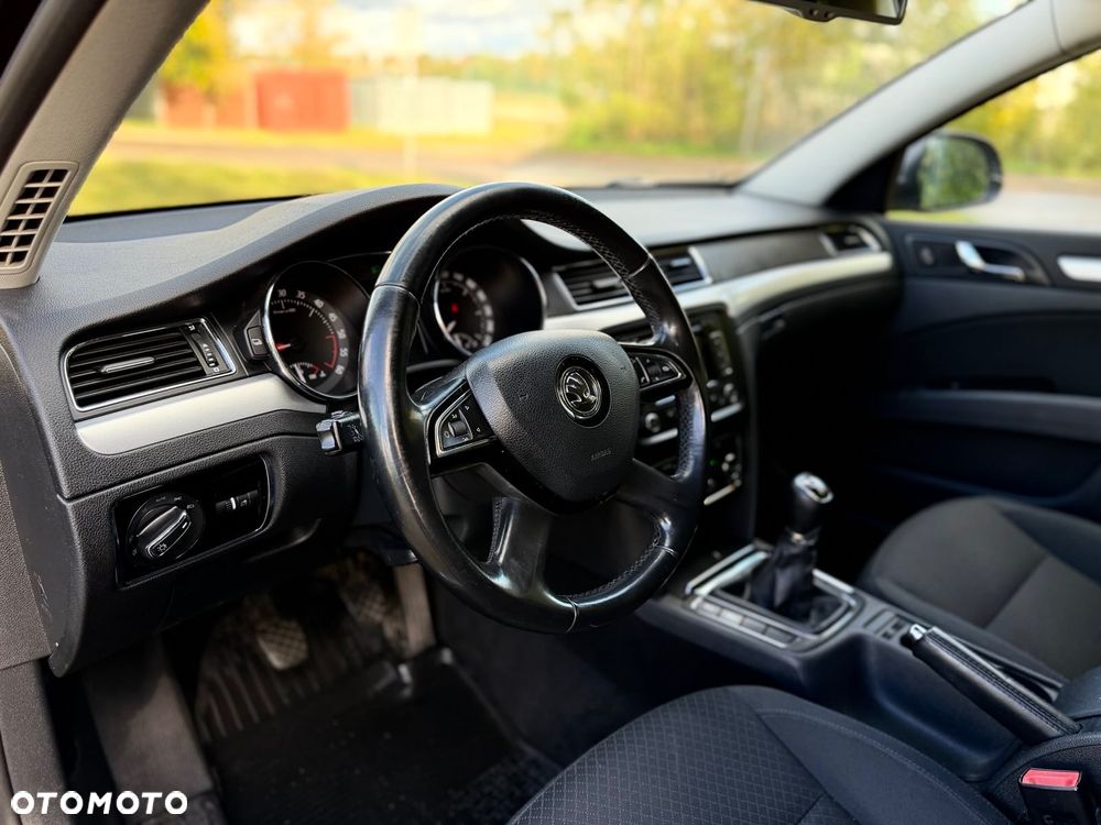 Skoda Superb 2.0 TDI Business - 20