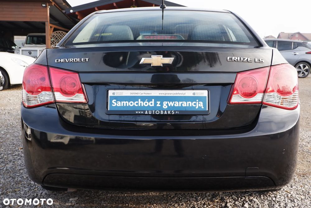Chevrolet Cruze 1.6 LS - 33