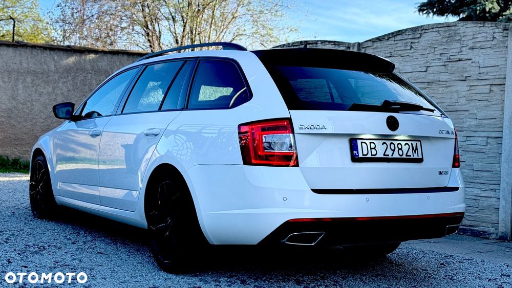 Skoda Octavia 2.0 TDI (Green tec) DSG RS - 17
