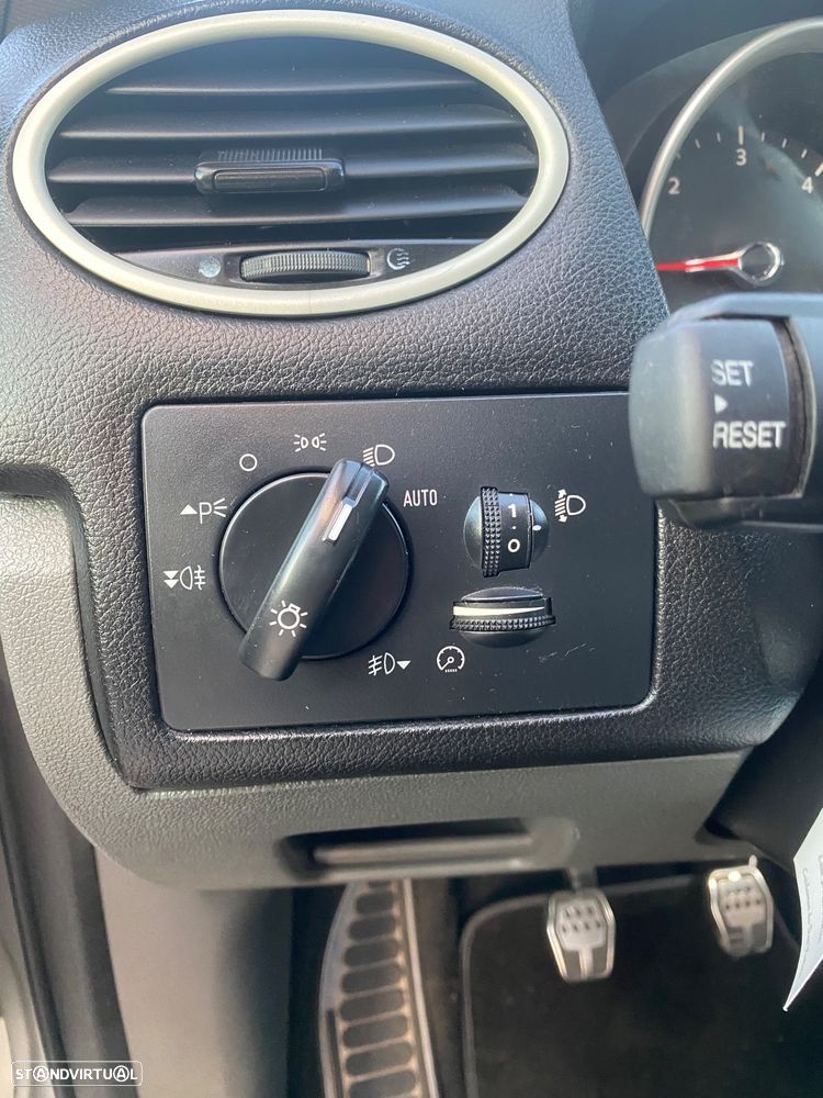 Ford Focus 1.6 TDCi Sport - 6