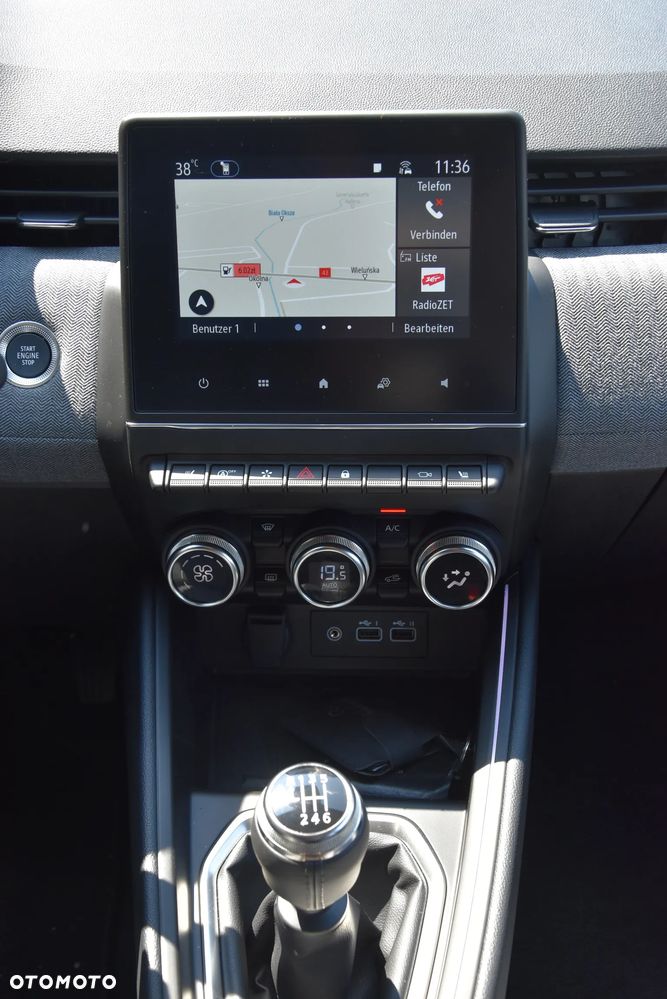 Renault Clio TCe 90 EVOLUTION - 17