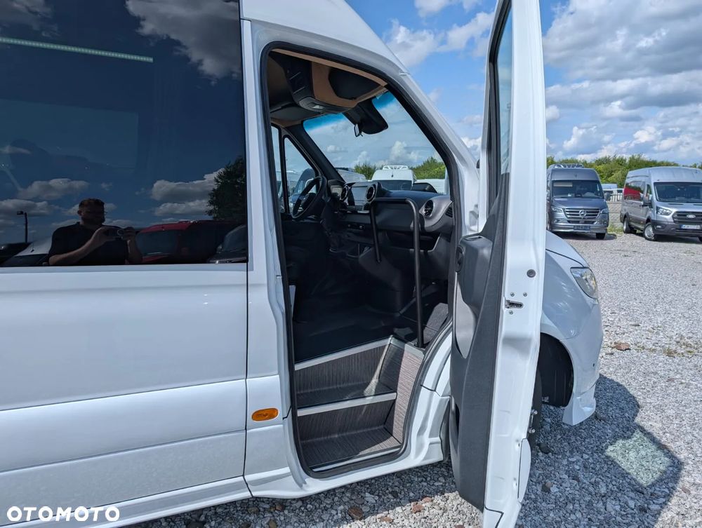 Mercedes-Benz Sprinter 517 - 13