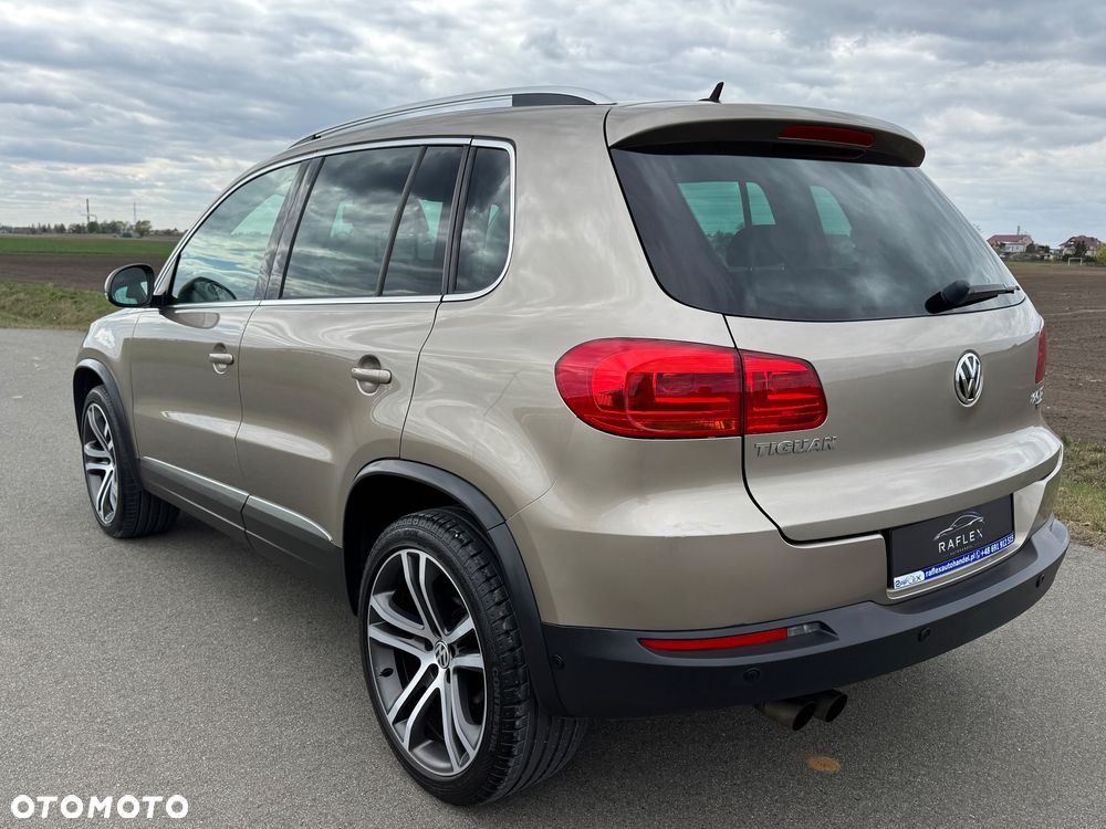Volkswagen Tiguan 2.0 TDI DPF BlueMotion Technology Cup Sport & Style - 16