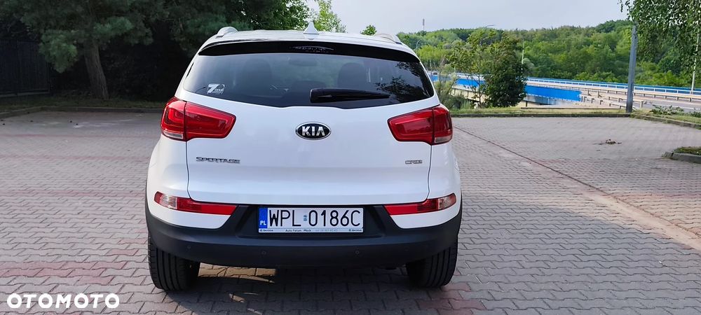 Kia Sportage 1.7 CRDI 2WD ISG Dream-Team Edition - 6