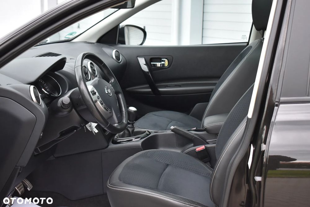 Nissan Qashqai 2.0 360 - 23