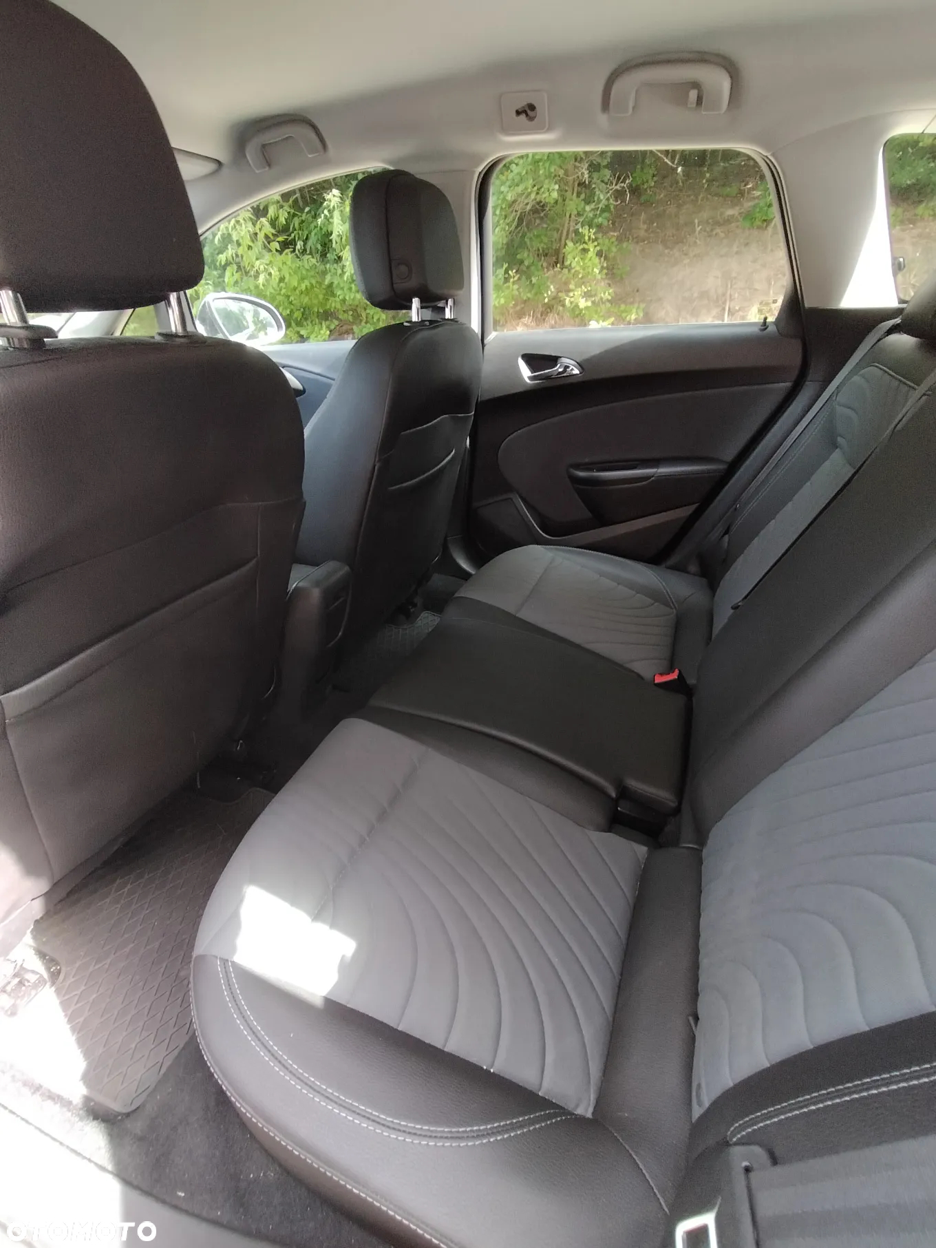 Opel Astra IV 1.6 CDTI Sport - 10
