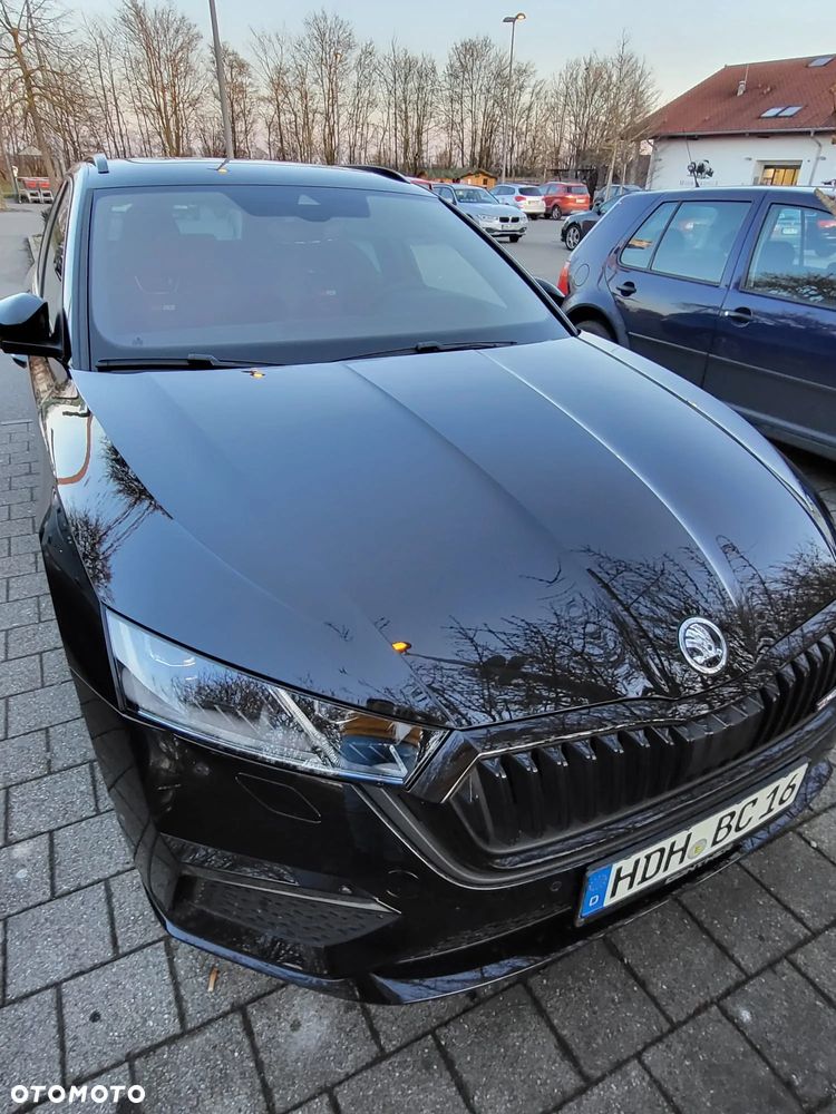 Skoda Octavia 2.0 TSI DSG RS - 3