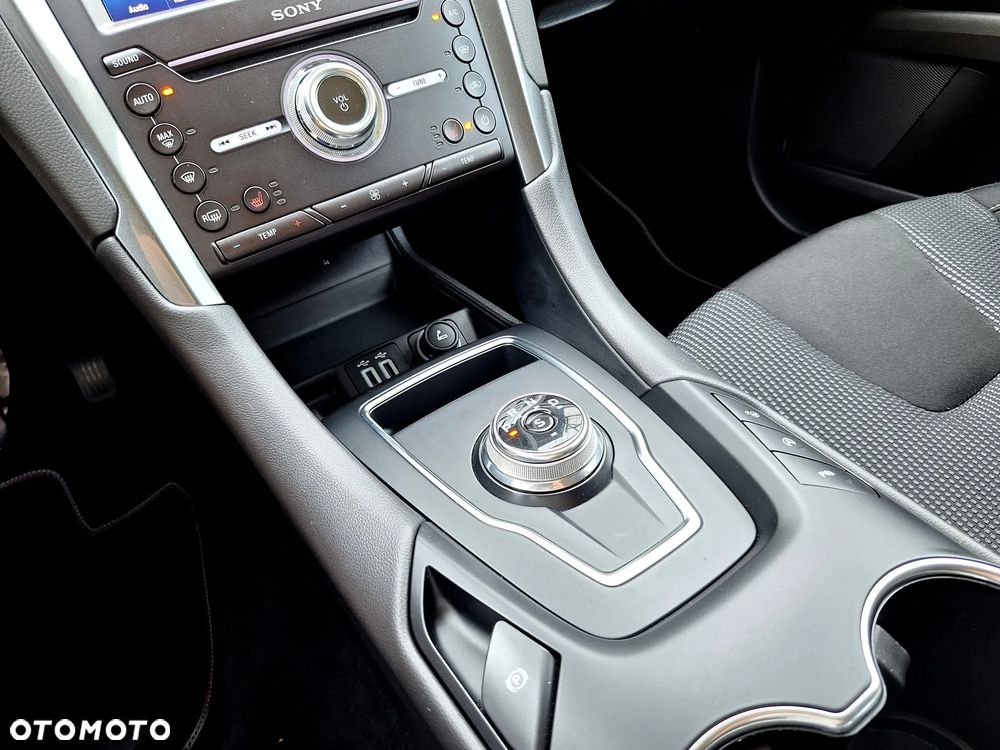 Ford Mondeo 2.0 EcoBlue Titanium - 34