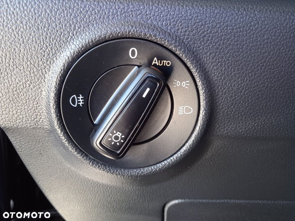 Volkswagen T-Roc 1.5 TSI Life DSG - 28