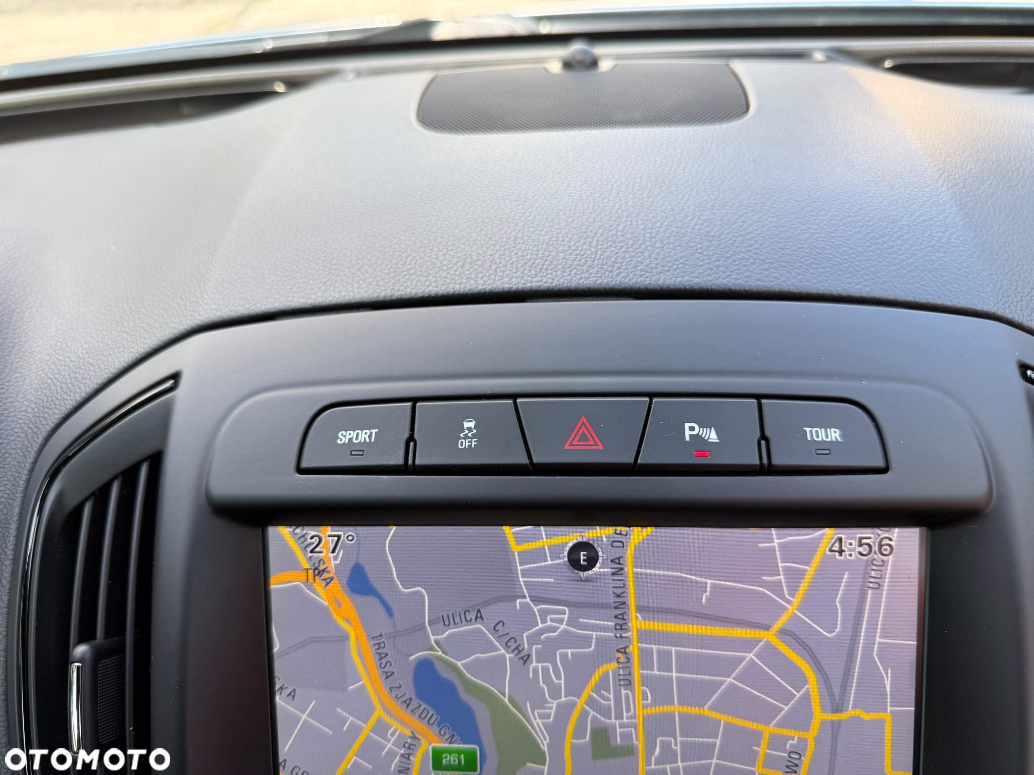 Opel Insignia - 24
