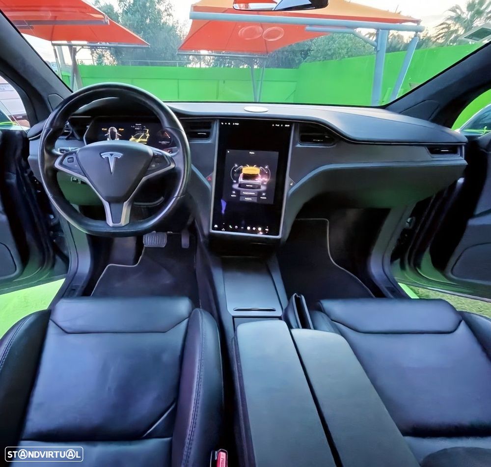 Tesla Model X 100D - 16