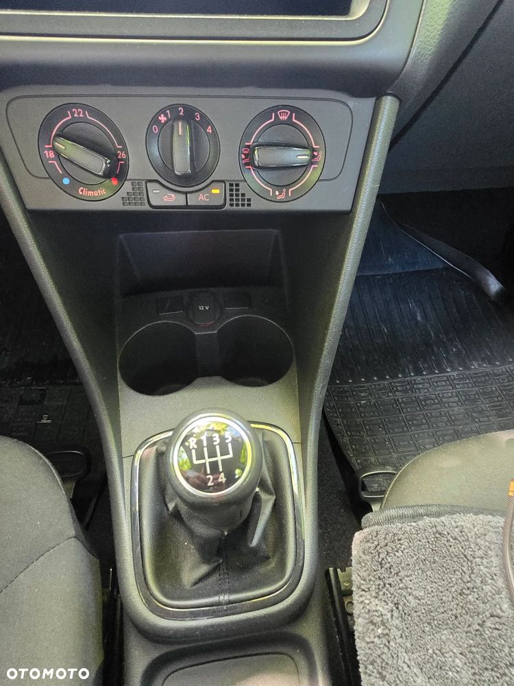 Volkswagen Polo 1.2 12V Comfortline - 11