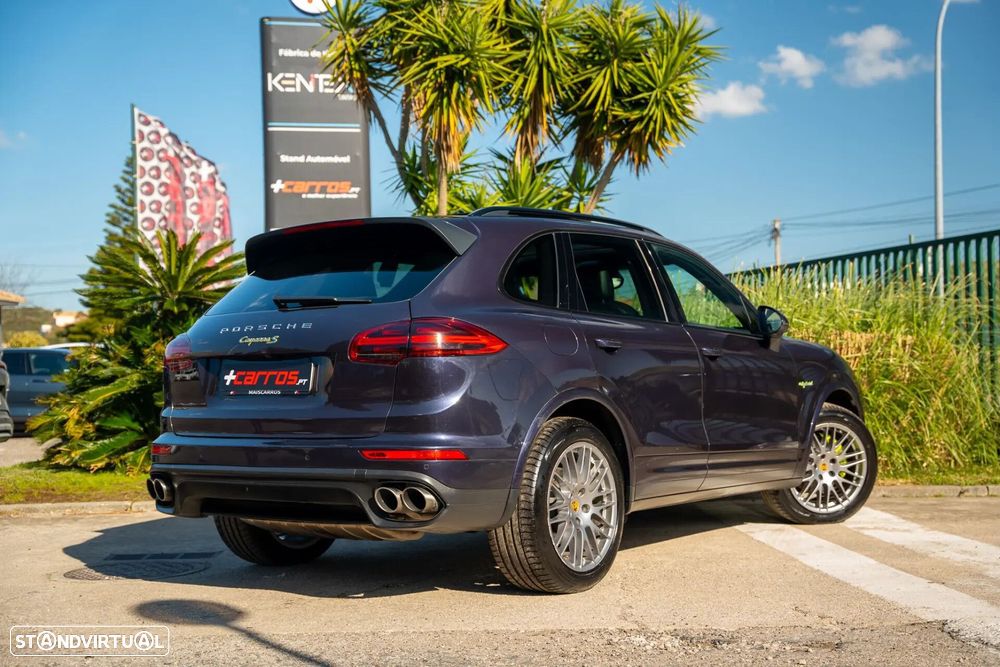 Porsche Cayenne S E-Hybrid - 10