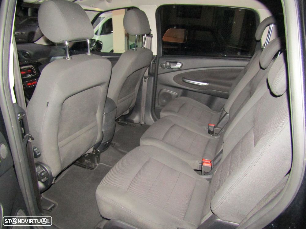 Ford S-Max 2.0 TDCi Titanium 7L 139g - 11