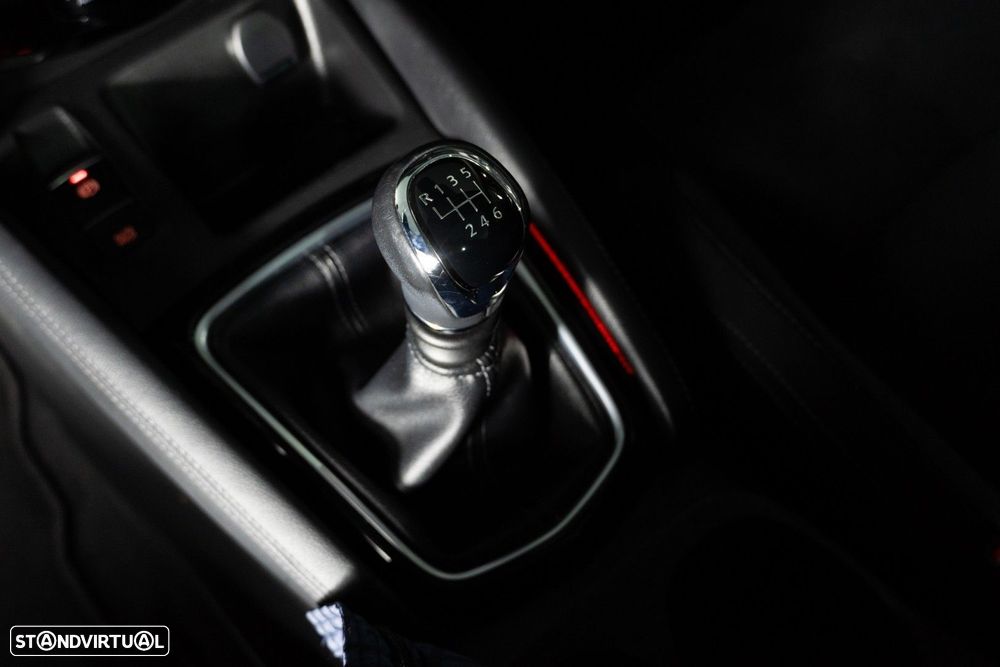 Nissan Qashqai 1.3 DIG-T N-Connecta LED+SKY - 24