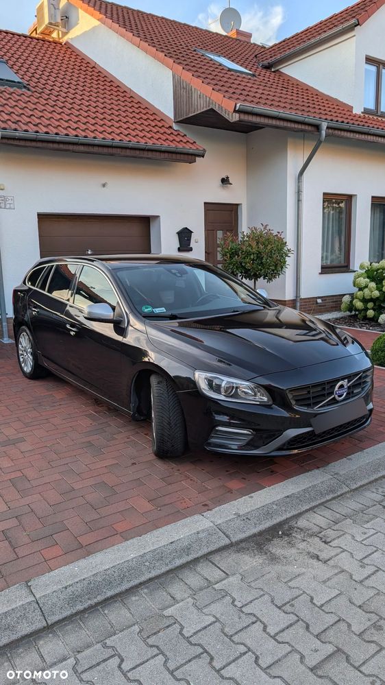 Volvo V60 D4 Drive-E R-Design Kinetic - 2