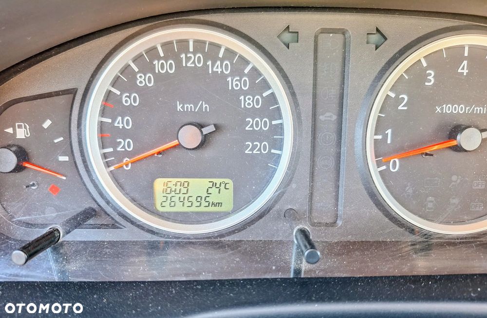 Nissan Almera 1.8 Acenta - 6