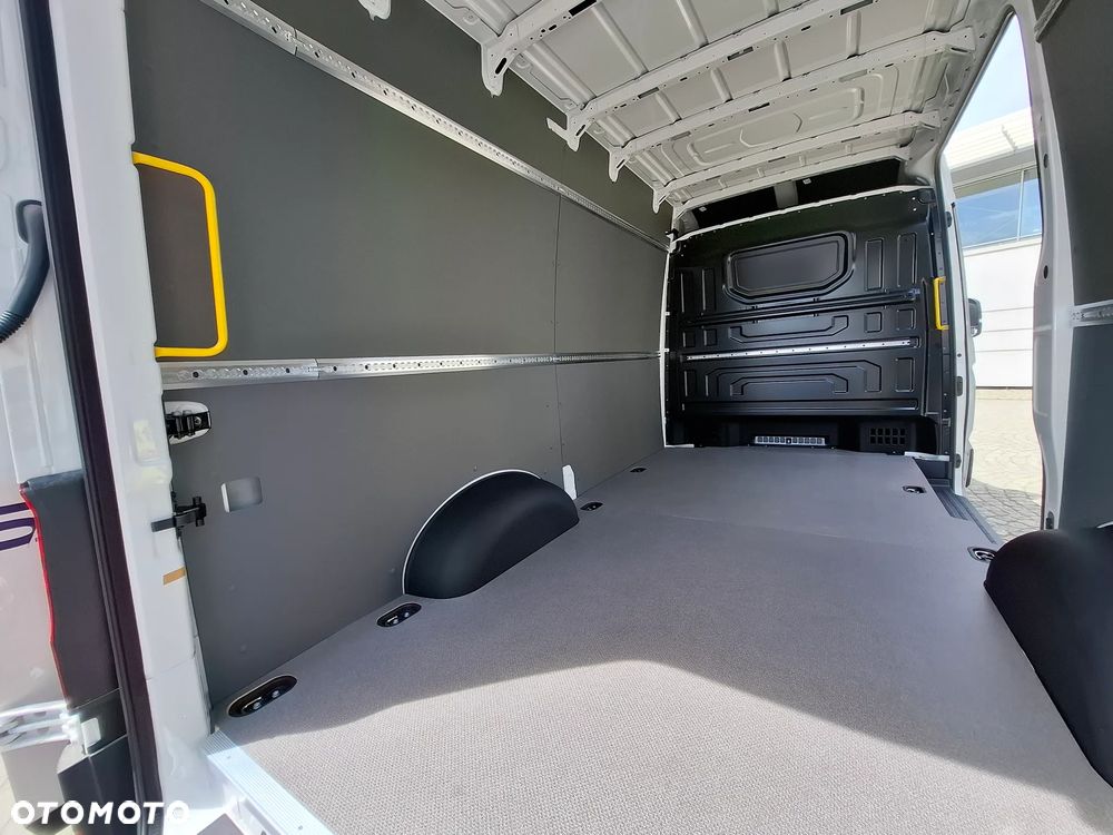 Volkswagen Crafter - 10