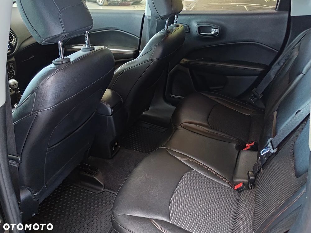 Jeep Compass 1.4 TMair Limited FWD S&S - 21