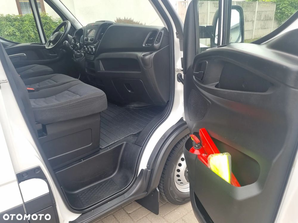 Iveco Daily 35s18 Max 7-osobowy Brygadówka  Salon Polska F-vat23% - 22