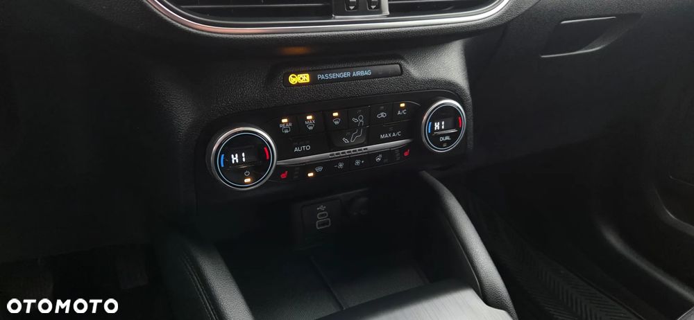 Ford Kuga 2.5P PHEV FWD Titanium - 28